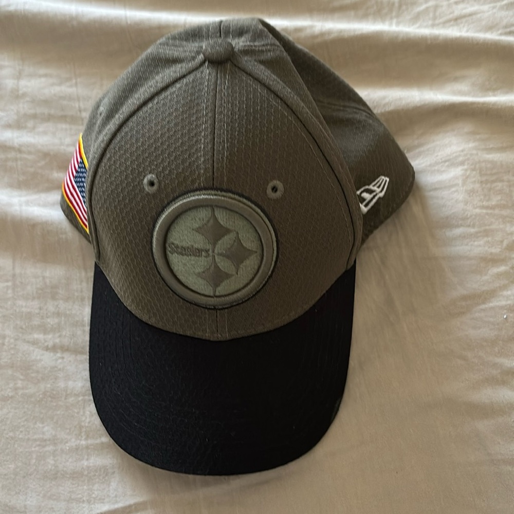 Salute to service hat